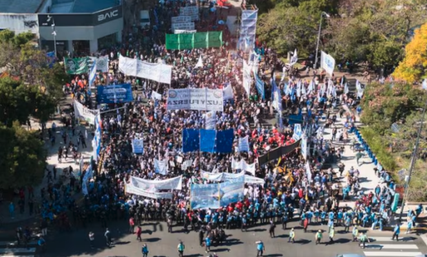 Marcha de la CGT: el gobierno de Milei afirma que no homologará las paritarias